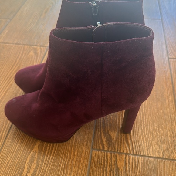 Dark Plum Nine West suede booties - Picture 5 of 8
